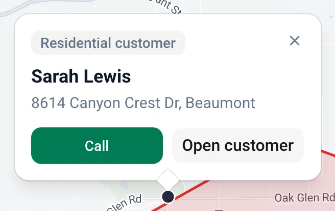 A customer card on the map with Call and Open customer